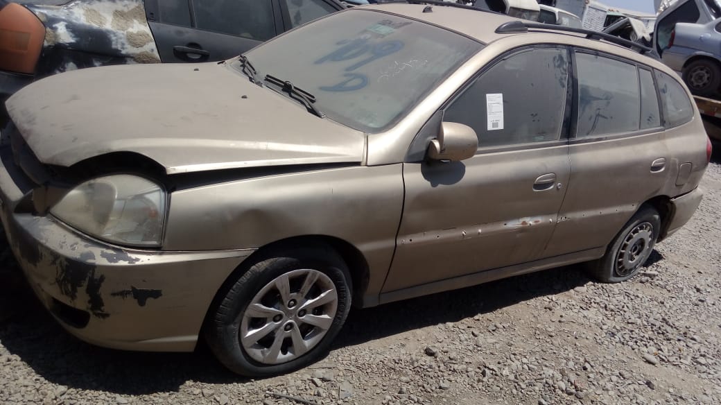 Riel inyección Kia RIO  USADO